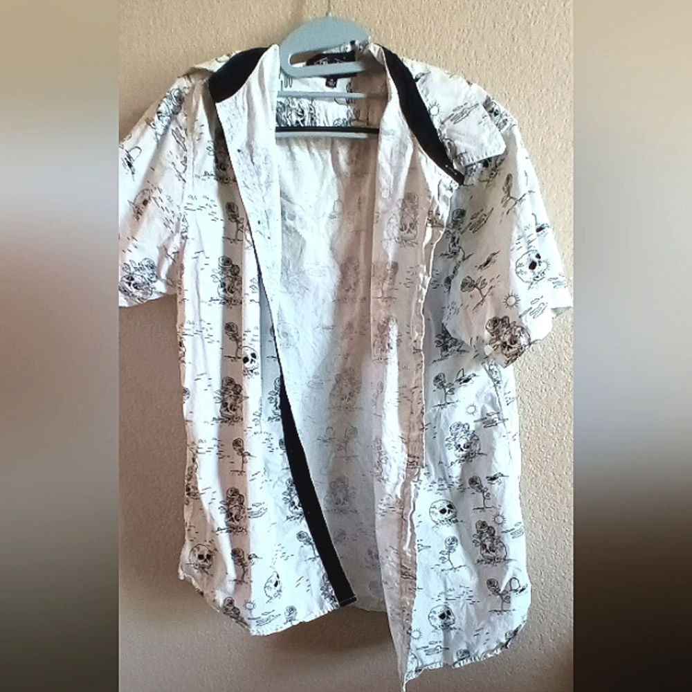 Skull and Rose Button Up